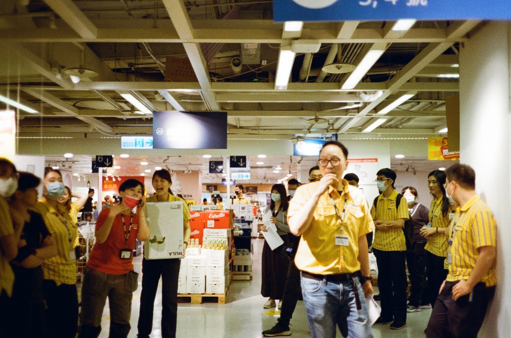 第一代的宜家制服